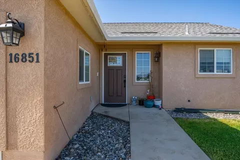 16851 Cape Cod Dr, Redding, CA 96003 photo 5