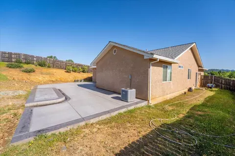 16851 Cape Cod Dr, Redding, CA 96003 photo 29