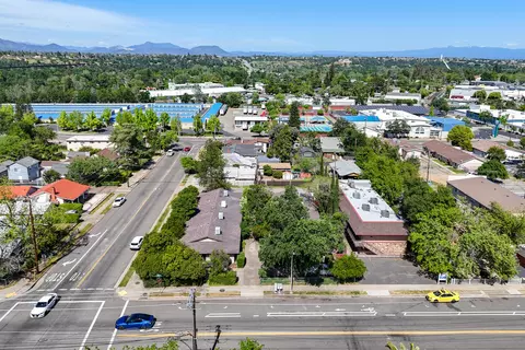 1115 1117 West St, Redding, CA 96001 photo 5