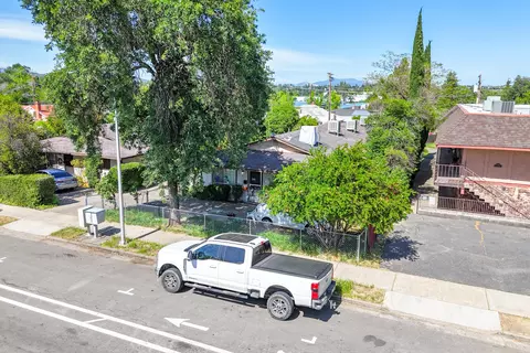 1115 1117 West St, Redding, CA 96001 photo 4