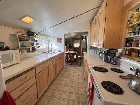 24795 Long St, Fall River Mills, CA 96028 photo 12