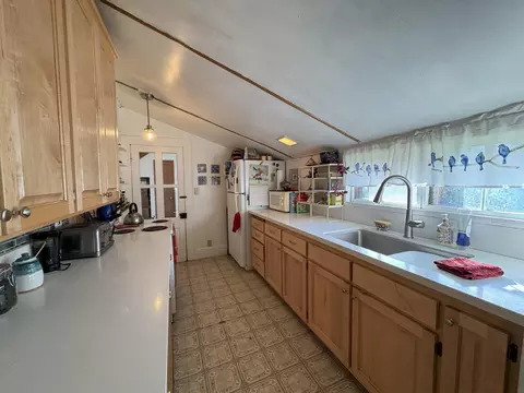 24795 Long St, Fall River Mills, CA 96028 photo 10
