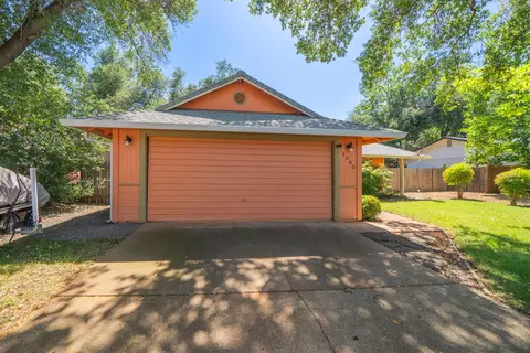 1565 Morningsun Dr, Redding, CA 96002 photo 11
