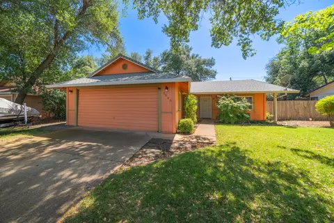 1565 Morningsun Dr, Redding, CA 96002