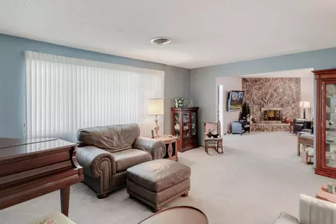 Living - 4890 Huntington Dr, Redding, CA 96002 photo 6 of 6