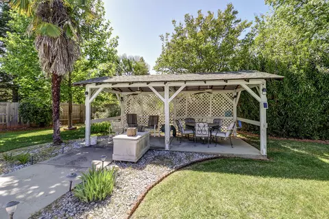 Exterior - 4890 Huntington Dr, Redding, CA 96002 photo 11 of 15