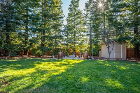 Exterior - 1978 Eddy Way, Redding, CA 96002 photo 12 of 18