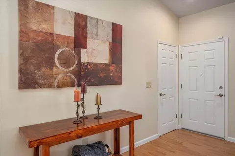 Entry Way - 1978 Eddy Way, Redding, CA 96002 photo 1 of 1