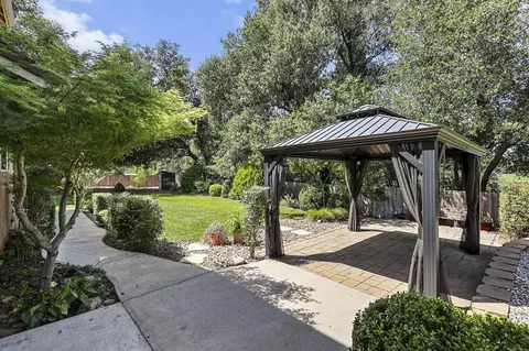 Exterior - 20340 Greenview Dr, Redding, CA 96002 photo 1 of 6