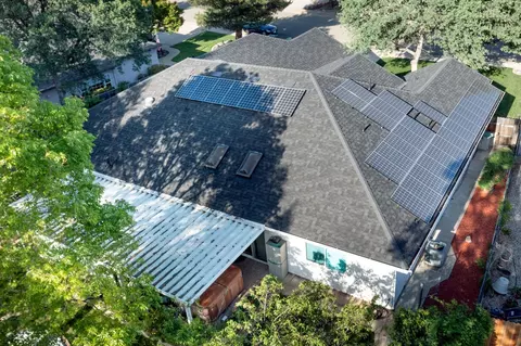 3444 Woodbury Dr, Redding, CA 96002 photo 2