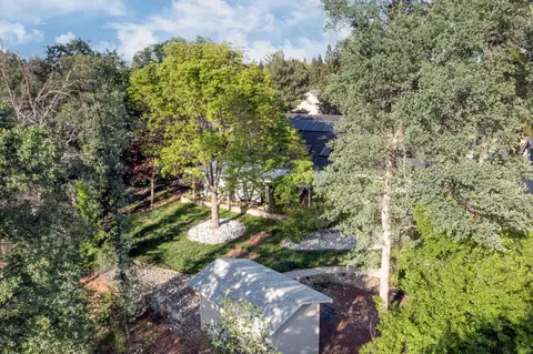 3444 Woodbury Dr, Redding, CA 96002 photo 5