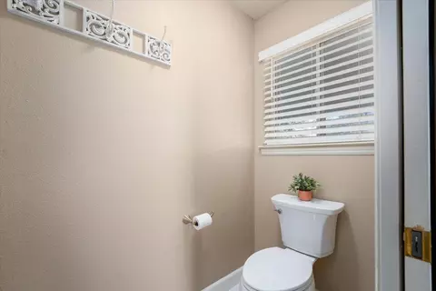43139 Shoshoni Loop, Fall River Mills, CA 96028 photo 20