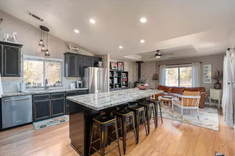 43139 Shoshoni Loop, Fall River Mills, CA 96028 photo 11