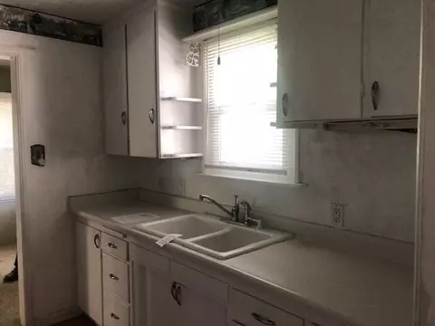 524 Loma St, Redding, CA 96003 photo 8