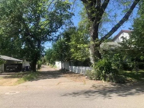 524 Loma St, Redding, CA 96003 photo 26