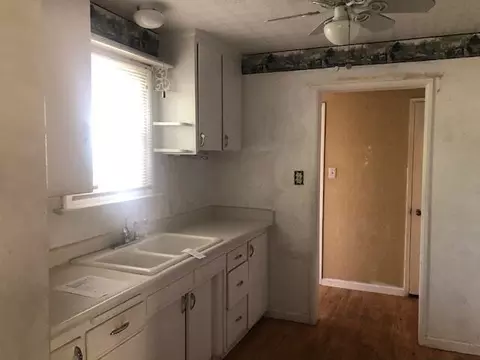 524 Loma St, Redding, CA 96003 photo 10