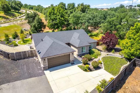 20295 Ballentine Dr, Anderson, CA 96007