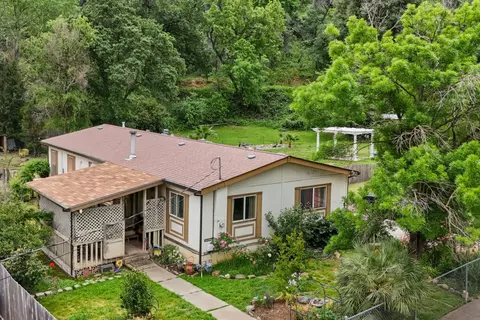 1431 Fair Oaks Dr, Anderson, CA 96007