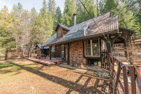 Exterior - 491 E Branch Rd, Weaverville, CA 96093 photo 9 of 18
