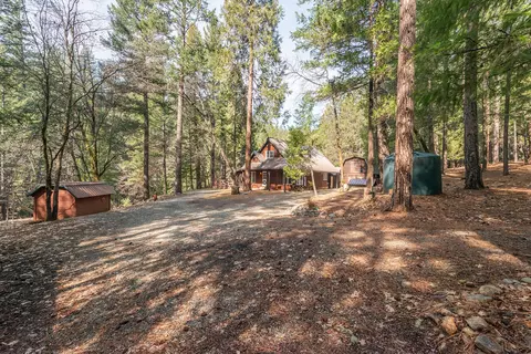Exterior - 491 E Branch Rd, Weaverville, CA 96093 photo 5 of 18