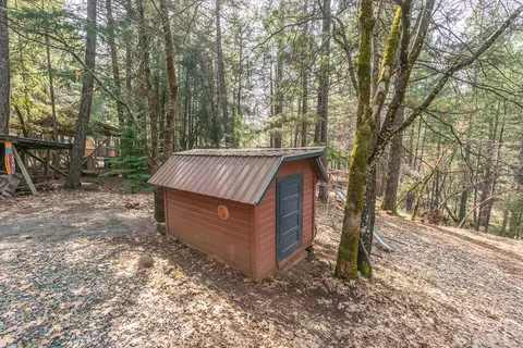 Exterior - 491 E Branch Rd, Weaverville, CA 96093 photo 14 of 18