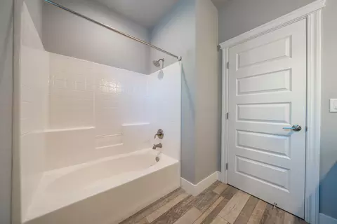3206 Miramar Way, Redding, CA 96001 photo 23
