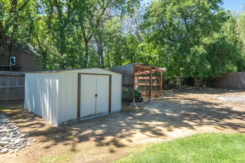 3206 Miramar Way, Redding, CA 96001 photo 51