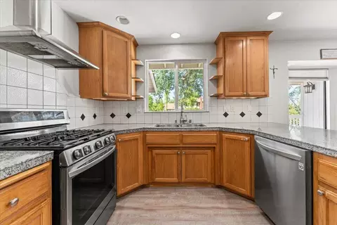 16123 Plateau Cir, Redding, CA 96001 photo 14