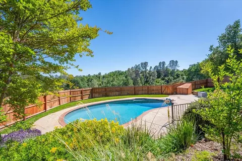 16123 Plateau Cir, Redding, CA 96001 photo 43