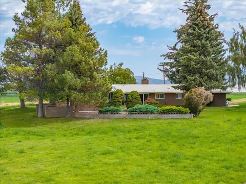 Exterior - 2935 Sheep Mountain Rd, Macdoel, CA 96058 photo 14 of 38