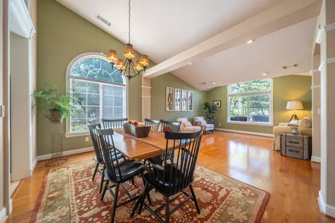 8051 Placer View Ct, Redding, CA 96001 photo 9