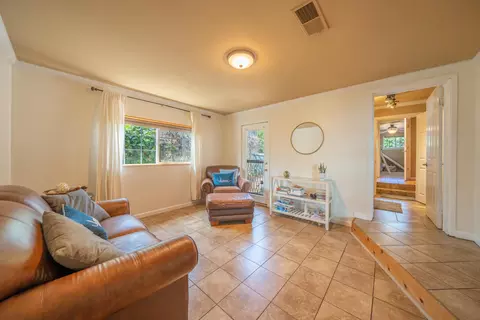 Living - 2043 Octavia St, Redding, CA 96001 photo 4 of 5