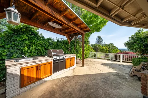 Other - 2043 Octavia St, Redding, CA 96001 photo 4 of 8