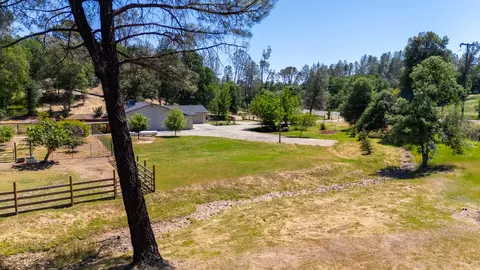 Exterior - 20035 Old Alturas Rd, Redding, CA 96003 photo 14 of 14