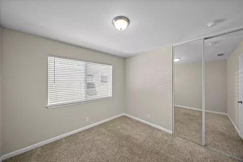 Bedroom - 20035 Old Alturas Rd, Redding, CA 96003 photo 5 of 5