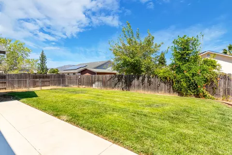 16878 Santa Barbara Dr, Redding, CA 96003 photo 18