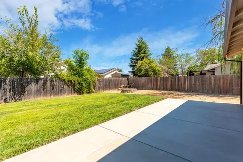 16878 Santa Barbara Dr, Redding, CA 96003 photo 17