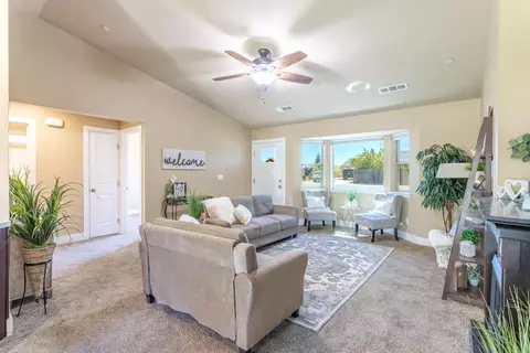 16878 Santa Barbara Dr, Redding, CA 96003 photo 4
