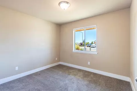 16878 Santa Barbara Dr, Redding, CA 96003 photo 15