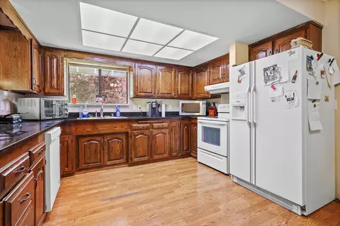 11308 Two Pines Trl, Redding, CA 96003 photo 5