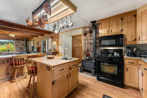 Kitchen - 6790 Rush Creek Rd, Lewiston, CA 96052 photo 1 of 3