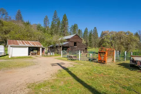 Exterior - 6790 Rush Creek Rd, Lewiston, CA 96052 photo 14 of 36