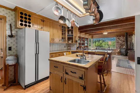 Kitchen - 6790 Rush Creek Rd, Lewiston, CA 96052 photo 3 of 3