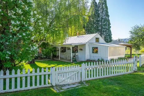 Exterior - 6790 Rush Creek Rd, Lewiston, CA 96052 photo 8 of 36