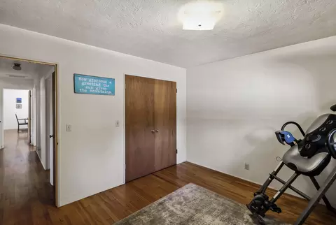 Bedroom - 2520 Star Dr, Redding, CA 96001 photo 8 of 9