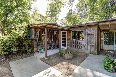Exterior - 2520 Star Dr, Redding, CA 96001 photo 9 of 19