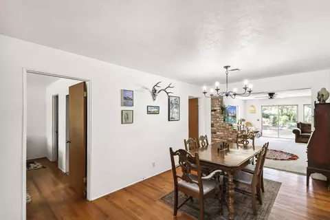 Dining - 2520 Star Dr, Redding, CA 96001 photo 2 of 2