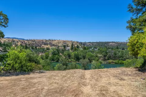 504 Seavy Ct, Redding, CA 96001 photo 8