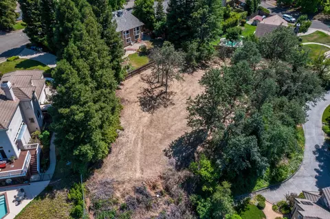 504 Seavy Ct, Redding, CA 96001 photo 14