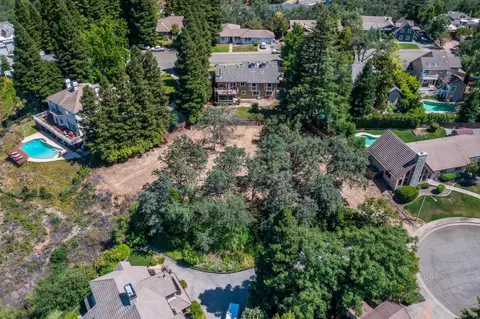 504 Seavy Ct, Redding, CA 96001 photo 16